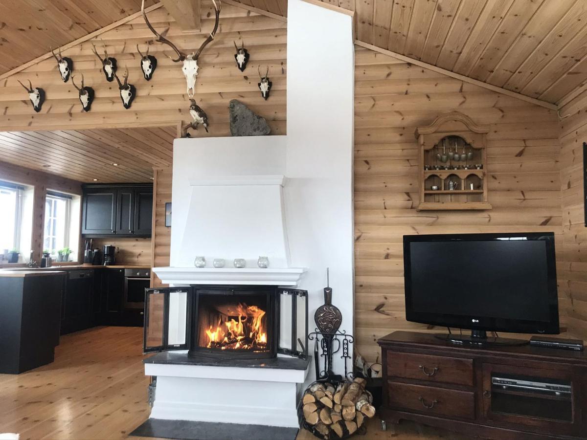 Storemyr By Norgesbooking - Cabin With Amazing View Myro Bagian luar foto